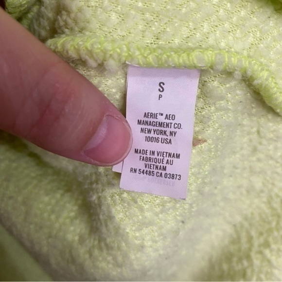 Aerie Neon Quarter Snap Button Sherpa Fleece
Sweater Pullover - Picture 5 of 8